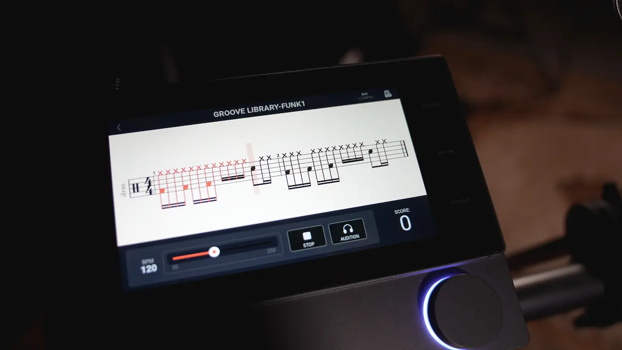 Donner BackBeat drum module with practice function on screen