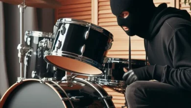 Thief stealing a drum set